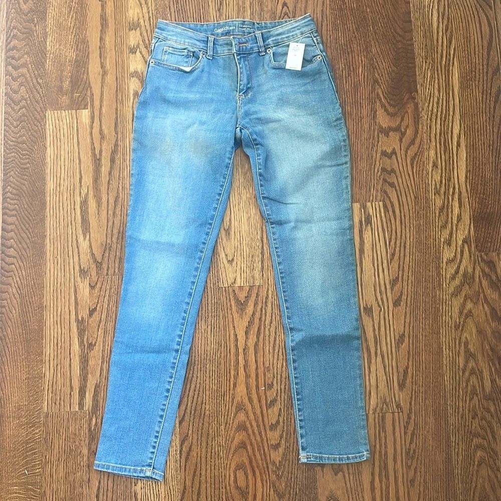 NWT Gap Kids Mid Rise Jeans Light Wash Size 12 Regular